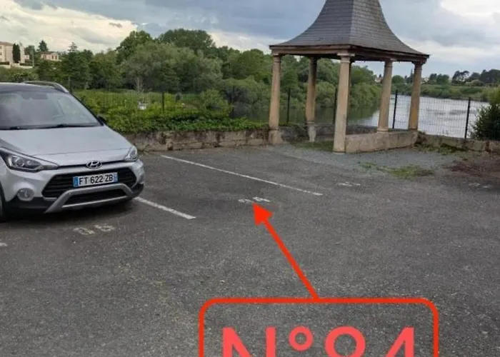 Au Bord De La Dordogne * برجراك